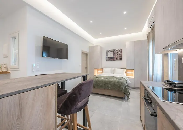 Newly Renovated Escape/Psychiko